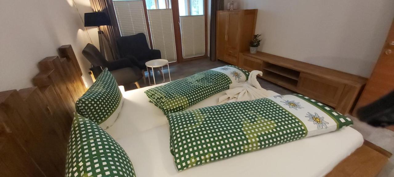 Zugspitzchalets Biberwier Kültér fotó